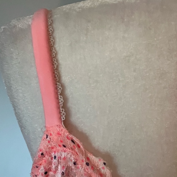 Demi Bra by Victoria’s Secret - Picture 3 of 10